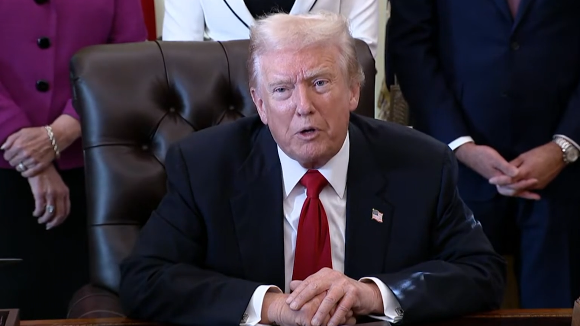 Trump on Nancy Pelosi: Shes an Evil Woman!